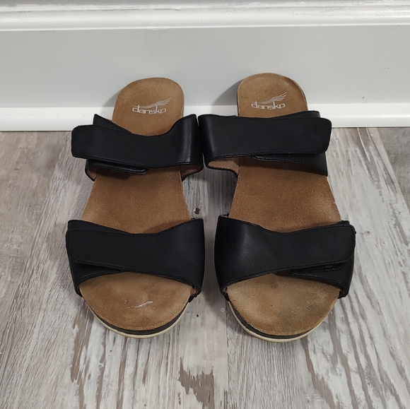 Dansko Vienna Wedge Sandal Black Full Grain Leather Double Strap Slides Size 40 - Picture 2 of 6